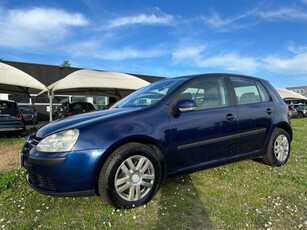 VOLKSWAGEN Golf 1.9 TDI 5p. Trendline RADIO - CD - 15 Diesel