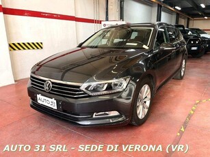 VOLKSWAGEN Passat Variant 1.6 TDI SCR DSG Highline BMT Diesel