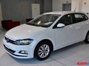 VOLKSWAGEN Polo 1.0 TGI 90 CV HIGHLINE + TECH PACK + NAVI + WINTER Benzina/Metano