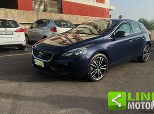 VOLVO V40 Geartronic R-design Momentum D3 Diesel