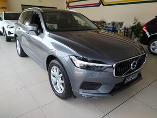 VOLVO XC60 XC60 B4 AWD Momentum Pro Mild Hybrid Elettrica/Diesel