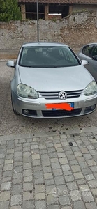 Usato 2006 VW Golf V 1.6 Benzin 115 CV (3.000 €)