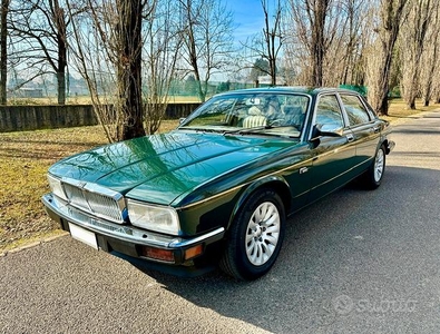 JAGUAR XJ40 SOVEREIGN 4.0 cc