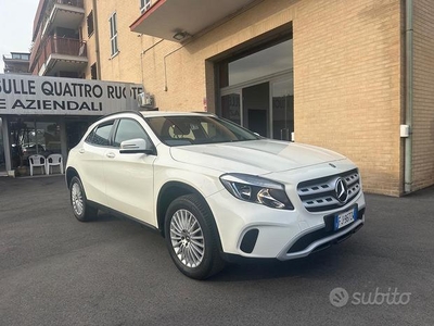 MERCEDES-BENZ GLA 180 d Business