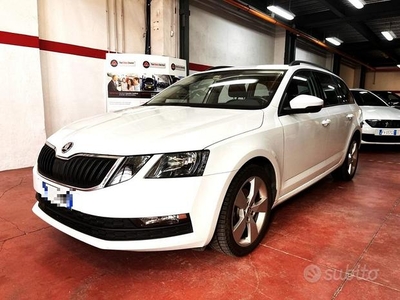 SKODA Octavia 1.6 TDI CR 115 CV DSG Wagon Execut