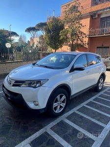 Toyota rav 4 2013