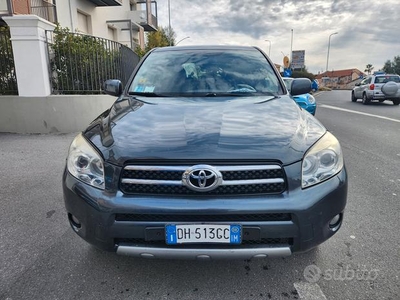 Toyota RAV 4 RAV4 2.2 D-4D 136 CV DPF Luxury