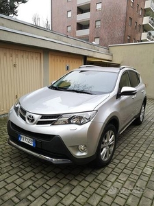 TOYOTA RAV4 4ª serie - 2015