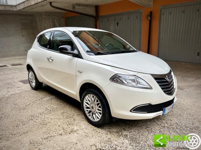 LANCIA Ypsilon 0.9 TwinAir 85 CV 5 porte Metano Ecochic Gold Usata