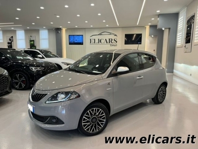 Lancia Ypsilon 1.0 FireFly 5 porte S&S Hybrid Alberta Ferretti usato