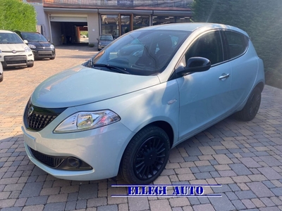 Lancia Ypsilon 1.0 FireFly