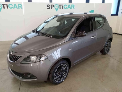 Lancia Ypsilon 1.0 FireFly