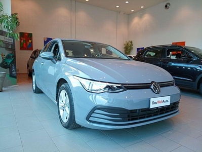 Volkswagen Golf 1.0 TSI EVO Life Benzina