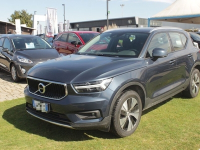 Volvo XC40 T2