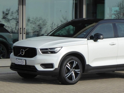 Volvo XC40 T3