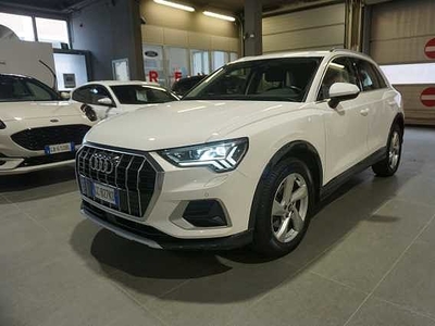 Audi Q3 2ª serie 35 TDI S tronic Business Advanced da Stracciari .