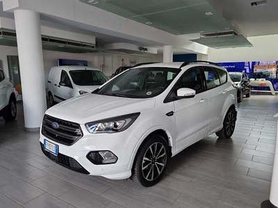 Ford Kuga 2ª serie 1.5 EcoBoost 120 CV S&S 2WD ST-Line da Vumbaca Group .