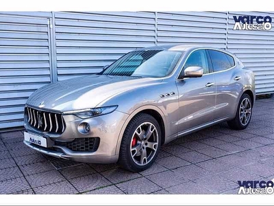 Maserati Levante 3.0 v6 275cv auto da V.A.R.C.O. .