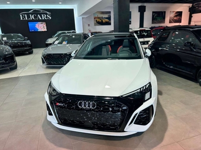 Audi RS3 TFSI quattro S tronic 294 kW