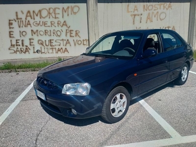 Hyundai Accent 2001