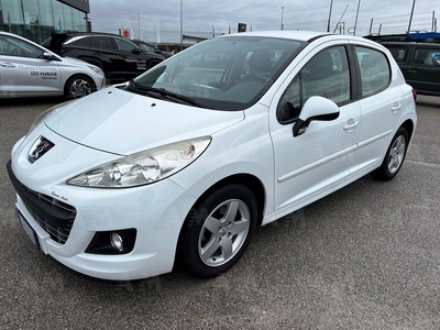 Peugeot 207 HDi 70CV 5p. Sweet Years del 2012 usata a Fiume Veneto