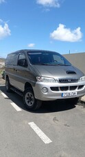 Hyundai H-1 2004