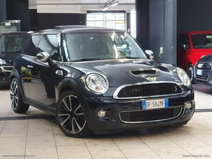 MINI 1.6 16V Cooper