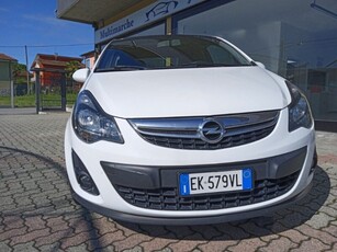 Opel Corsa 1.2 3 porte b-color usato