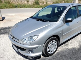 Peugeot 206 HDi 5p. Enfant Terrible usato