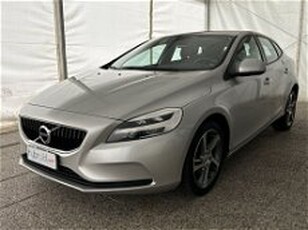 Volvo V40 D2 Momentum del 2017 usata a Monza