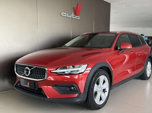 Volvo V60 Cross Country AWD B4 145 kW