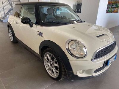 Usato 2007 Mini Cooper S 1.6 Benzin 174 CV (7.500 €)