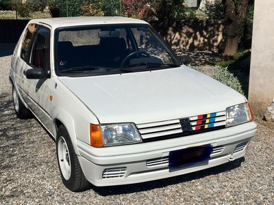 Usato 1988 Peugeot 205 1.3 Benzin 101 CV (22.000 €)
