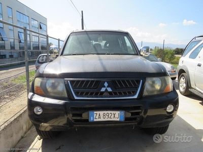 Usato 2005 Mitsubishi Pajero 3.2 Diesel 160 CV (6.900 €)