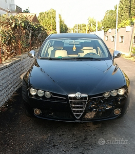 Usato 2008 Alfa Romeo 159 1.9 Diesel 150 CV (2.500 €)