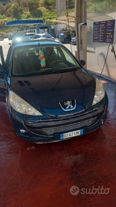 Usato 2011 Peugeot 206+ Benzin (3.500 €)