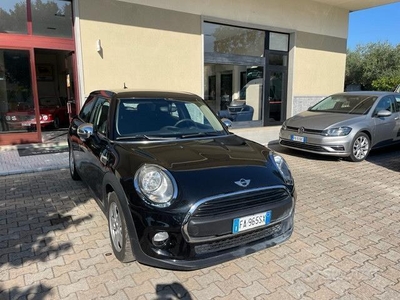 Usato 2015 Mini ONE 1.2 Benzin 102 CV (11.900 €)