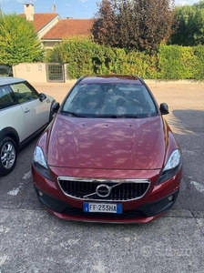 Usato 2016 Volvo V40 CC 2.0 Diesel 120 CV (9.900 €)