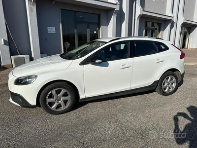 Usato 2016 Volvo V40 CC 2.0 Diesel 120 CV (11.500 €)