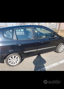 Usato 2009 Honda Jazz 1.3 Benzin 99 CV (4.000 €)