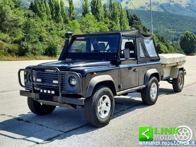 Land Rover Defender 90 2.5 Td5 Autocarro 3 posti Soft Top con carrello l'aquila