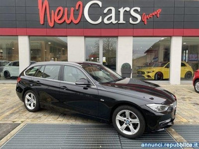 Bmw 318 d Touring Modern auto NAVIGATORE-XENON-17