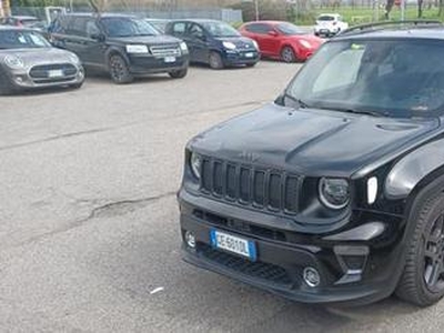 Jeep Renegade 1.3 T4 DDCT S Magenta