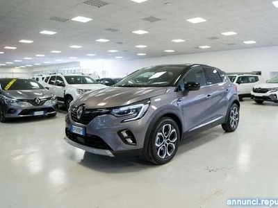 renault captur 1.6 E-Tech Full Hybrid Techno 145cv auto