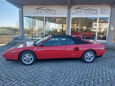 Usato 1990 Ferrari Mondial 3.4 Benzin 300 CV (63.000 €)