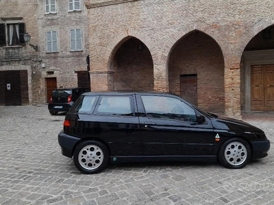 Usato 1996 Alfa Romeo 145 Benzin (9.600 €)