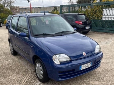 Usato 2002 Fiat 600 1.1 Benzin 54 CV (2.700 €)