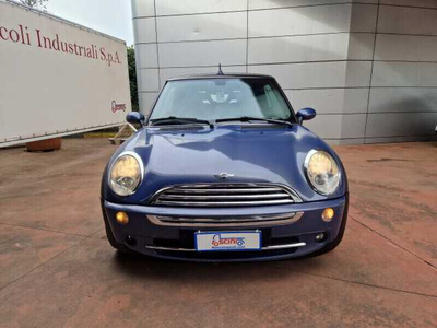 Usato 2005 Mini Cooper 1.6 Benzin 116 CV (6.500 €)