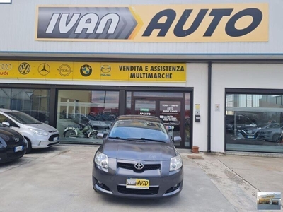 Usato 2008 Toyota Auris 1.4 Benzin 98 CV (4.300 €)