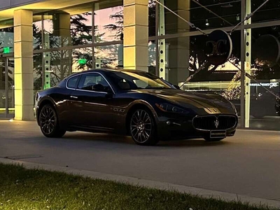 Usato 2011 Maserati Granturismo 4.7 Benzin 439 CV (55.000 €)